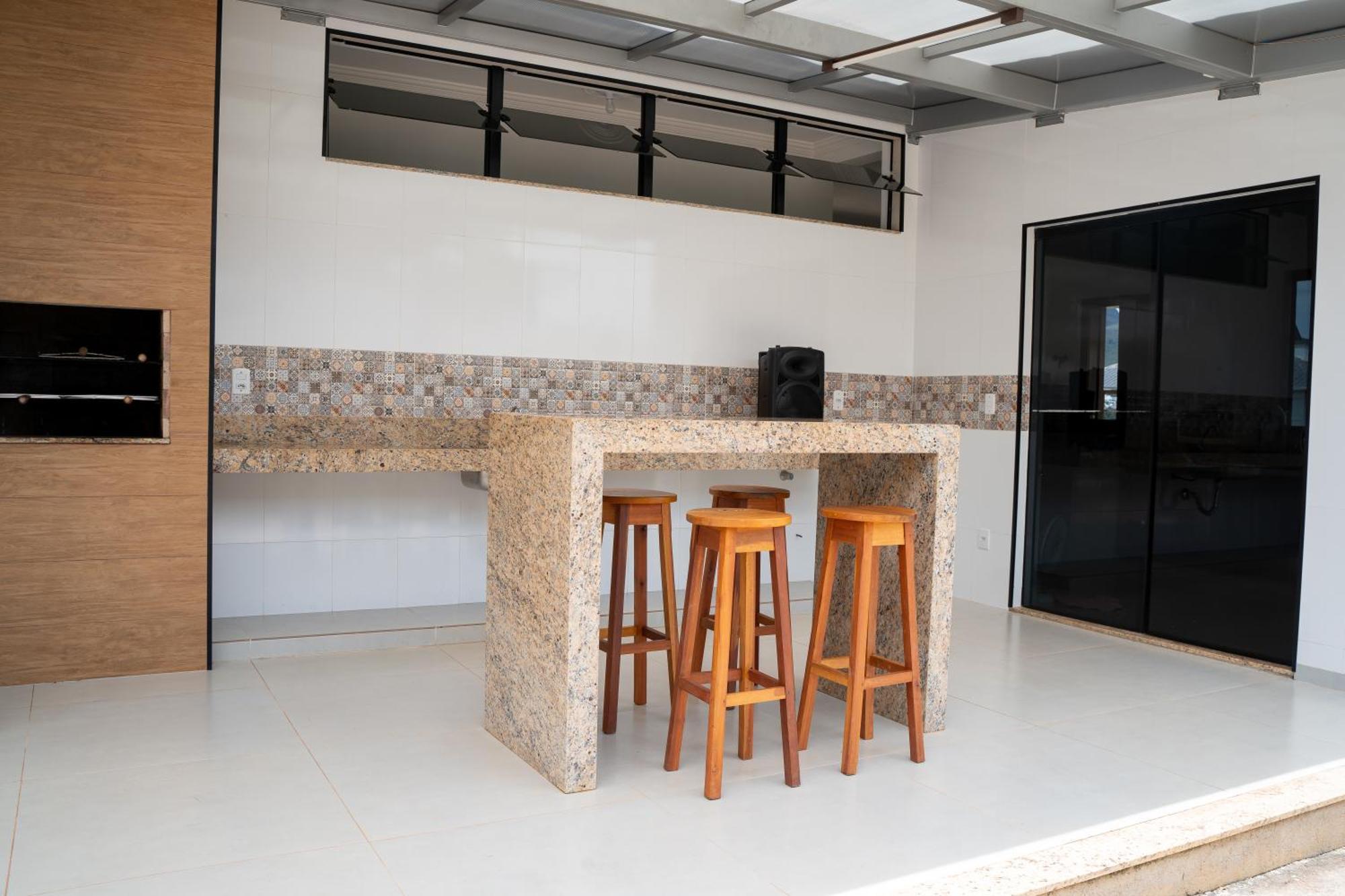 Casa Com Piscina Vista Para Lago, 03 Quartos Confortaveis Capitólio Zewnętrze zdjęcie